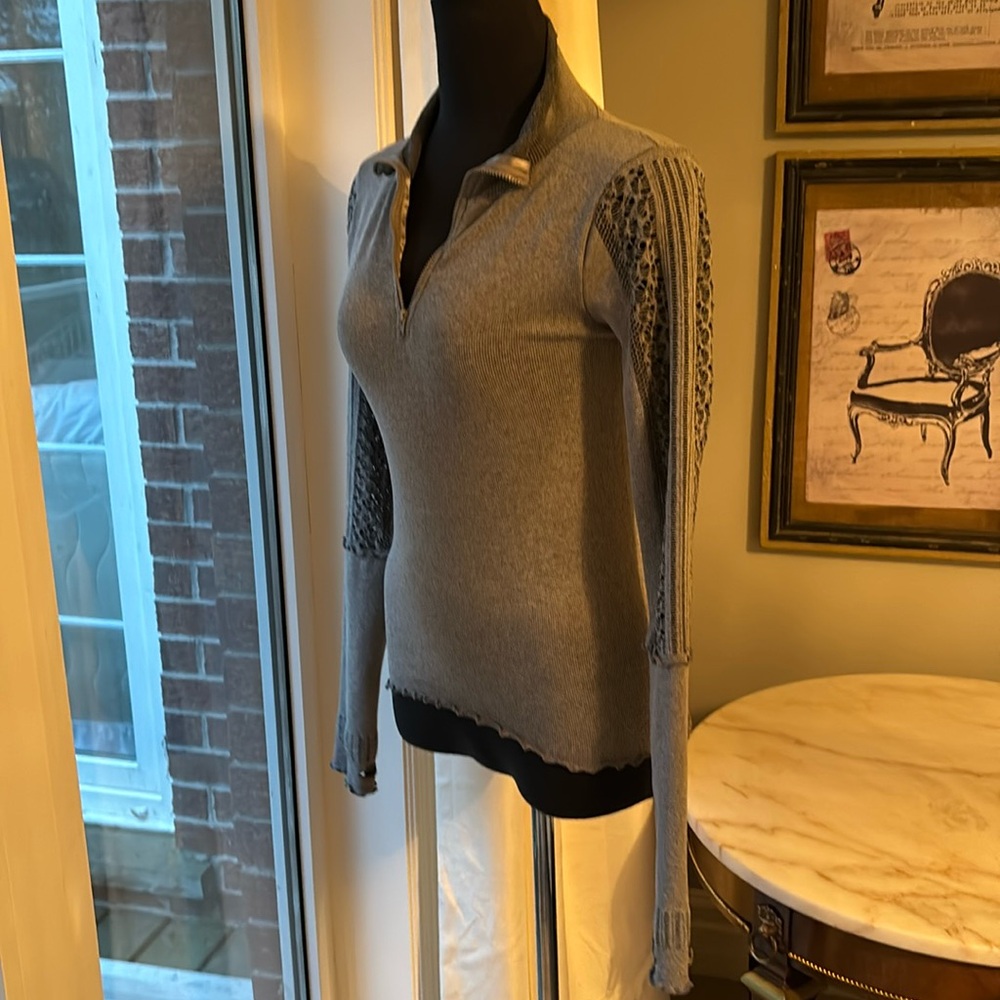 FREE PEOPLE LONG SLEEVE KNIT TOP